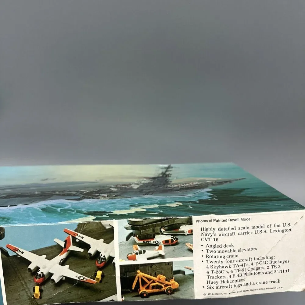 Vintage 1975 Revell USS Lexington Aircraft Carrier Model Kit H-444 20